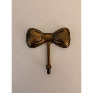 Little Bow Gold Metal Kids Wall Hook (1)